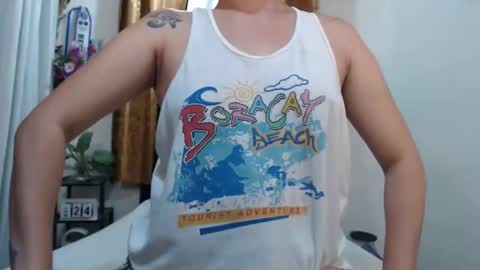 Snapshot of angelicakhang chatting on 23, 4, 2026 Angel Mae online show from 23, 4, 2026