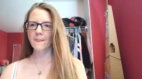 Snapshot of angelicangel3 chatting on 21, 7, 2026 AngelicAngel online show from 21, 7, 2026