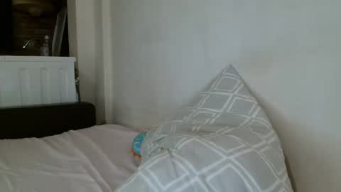 Angela online show from 5, 2, 2025