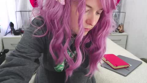 Snapshot of angelika_rouge chatting on 3, 3, 2026 Angelika Rouge online show from 3, 3, 2026