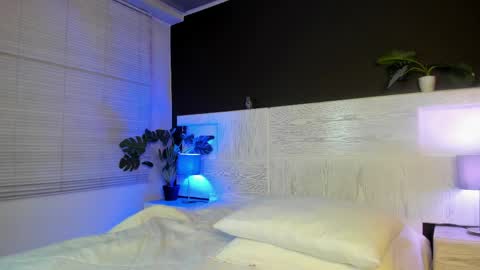 angelina_hilton online show from 1, 6, 2026