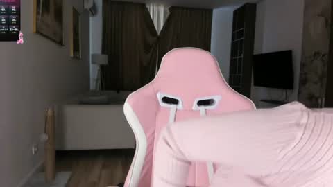 Snapshot of angelina_key chatting on 27, 7, 2026 angel online show from 27, 7, 2026