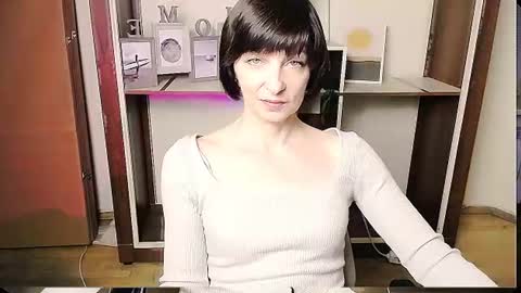 Snapshot of angelinalov_ chatting on 15, 6, 2026 Angelina online show from 15, 6, 2026