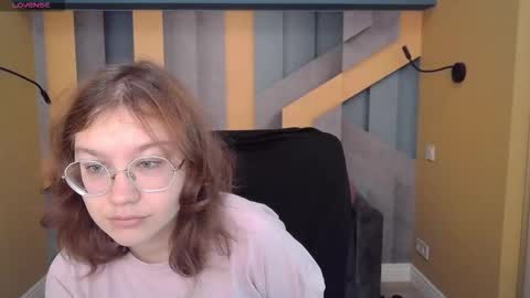 AngelinaLow online show from 2, 11, 2025