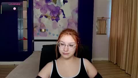 AngelinaLow online show from 5, 12, 2025