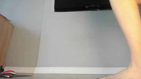 angelinamoore281 online show from 8, 4, 2026