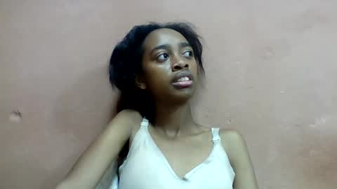 Snapshot of angeline221173 chatting on 27, 7, 2026 angeline221173 online show from 27, 7, 2026