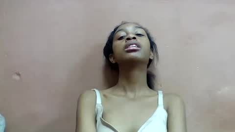 Snapshot of angeline221173 chatting on 28, 7, 2026 angeline221173 online show from 28, 7, 2026