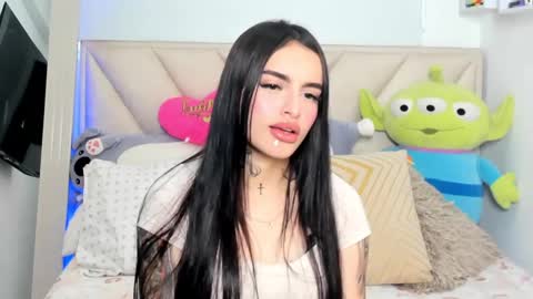 Angeline Smith  online show from 24, 2, 2025