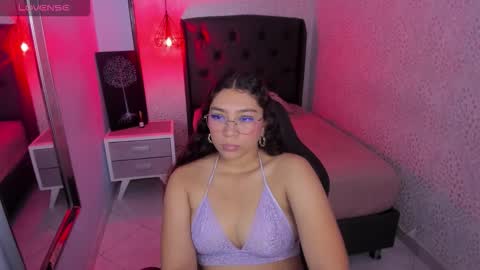 Snapshot of angelinemore chatting on 27, 2, 2026 ANGELINE online show from 27, 2, 2026