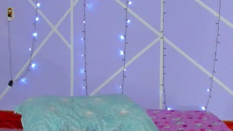 Snapshot of angelique_murphy chatting on 12, 12, 2024 Angelique Murphy online show from 12, 12, 2024