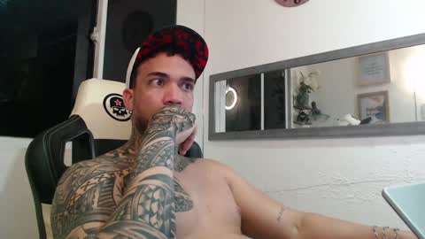 angellatino0 online show from 2, 12, 2024