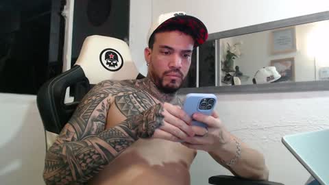 angellatino0 online show from 3, 12, 2024