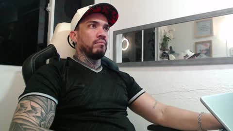 angellatino0 online show from 3, 12, 2024