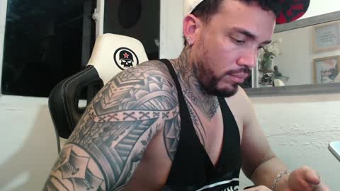 angellatino0 online show from 4, 12, 2024