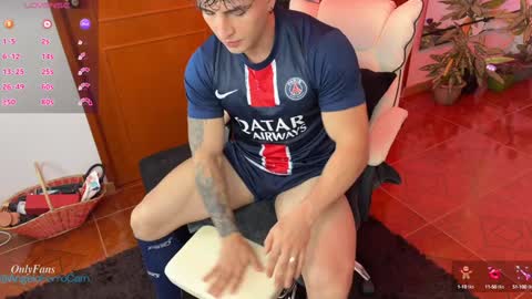 Angelo Ferro online show from 9, 12, 2024