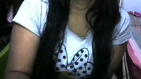 Snapshot of angelpriya555 chatting on 18, 12, 2024 angelpriya555 online show from 18, 12, 2024