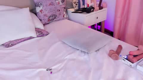 Angela online show from 1, 11, 2025