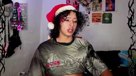 Snapshot of angelsdustxxx chatting on 23, 12, 2024 online show from 23, 12, 2024