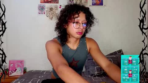 Snapshot of angelsdustxxx chatting on 4, 1, 2025 online show from 4, 1, 2025