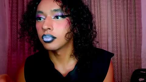 Snapshot of angelsdustxxx chatting on 24, 9, 2025 online show from 24, 9, 2025