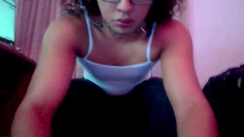 Snapshot of angelsdustxxx chatting on 6, 10, 2025 online show from 6, 10, 2025