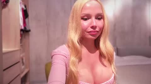 Snapshot of angelsune chatting on 7, 7, 2026 Angelina online show from 7, 7, 2026