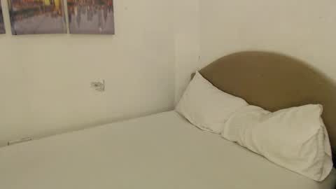 Snapshot of angeltan chatting on 16, 1, 2026 lucyblue online show from 16, 1, 2026