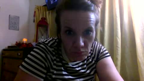 angelvanderpool71 online show from 19, 2, 2026