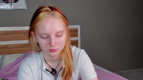 Snapshot of angelwise chatting on 19, 6, 2026 angelwise online show from 19, 6, 2026