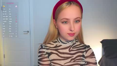 Snapshot of angelxloe chatting on 7, 2, 2026 Im Chloe i do FLASH BOOBS for new fan club online show from 7, 2, 2026