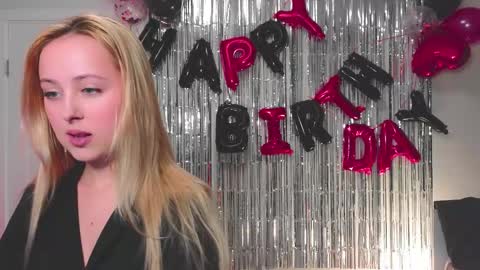 Snapshot of angelxloe chatting on 10, 2, 2026 Im Chloe i do FLASH BOOBS for new fan club online show from 10, 2, 2026