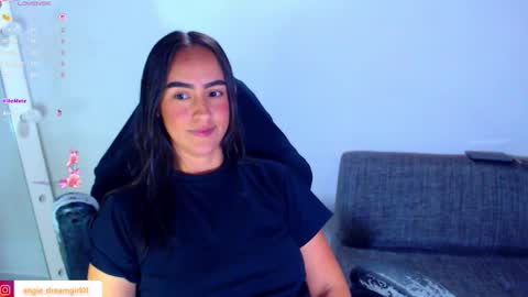 IG angie dreamgirl01 online show from 19, 2, 2026