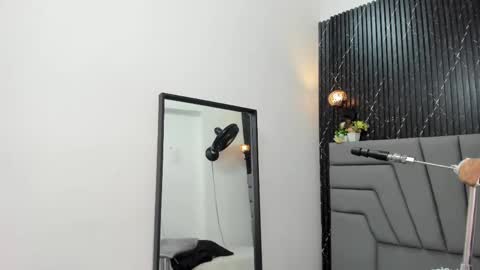 A N G I E.  online show from 16, 4, 2026