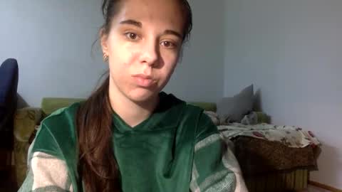 Snapshot of angle_cute05 chatting on 15, 4, 2026 Angel Cute online show from 15, 4, 2026