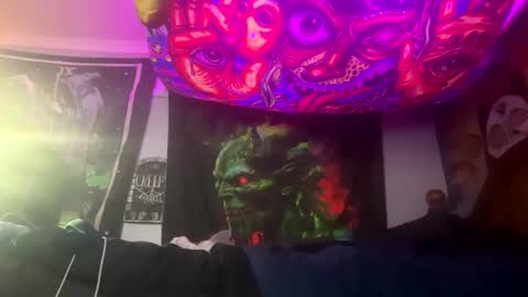 angusbone01 online show from 10, 9, 2025