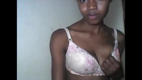Snapshot of anicha_69 chatting on 29, 5, 2026 anicha_69 online show from 29, 5, 2026