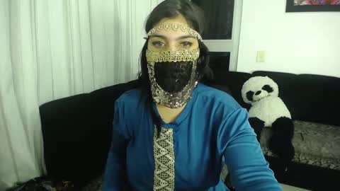 Snapshot of aniisaalii chatting on 15, 11, 2025 Anissa online show from 15, 11, 2025