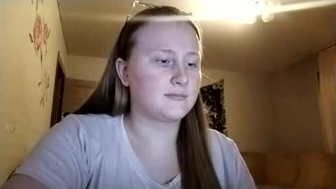 Snapshot of anika_lipps chatting on 17, 7, 2026 Anika online show from 17, 7, 2026