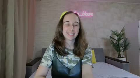 anikabloom online show from 31, 1, 2025