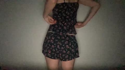 Snapshot of anise_rose chatting on 11, 12, 2024 Anise online show from 11, 12, 2024