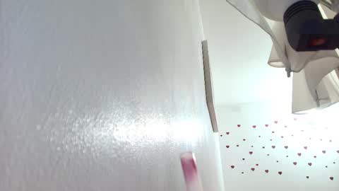 ana independent model online show from 4, 10, 2025