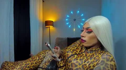 Miss Ann online show from 24, 11, 2025