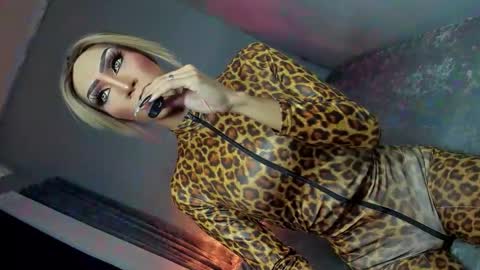 Miss Ann online show from 27, 11, 2025