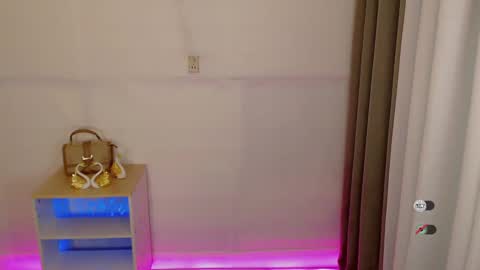 anita online show from 2, 2, 2025