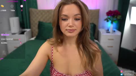 Im Anita thumb up me please its important online show from 18, 1, 2026