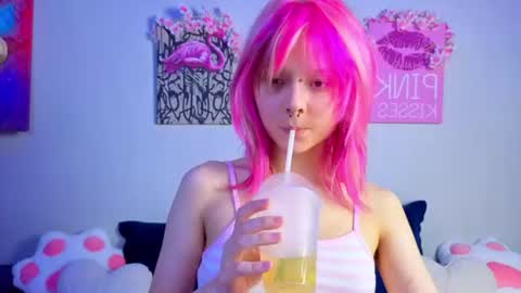 Snapshot of anitasweetness chatting on 25, 6, 2026 anitasweetness online show from 25, 6, 2026