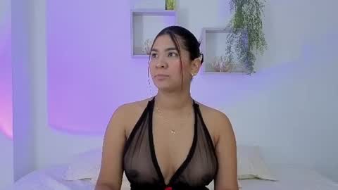 anittafoxx online show from 25, 7, 2026