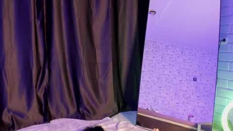 Snapshot of anjella_botton chatting on 23, 10, 2025 Angel online show from 23, 10, 2025