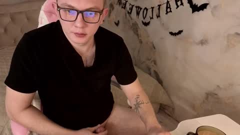 Snapshot of anmen10 chatting on 30, 10, 2025 anmen10 online show from 30, 10, 2025